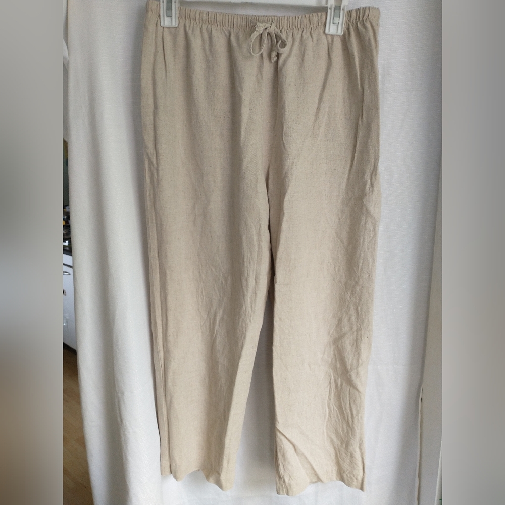 Women's Wildlife New York Cropped Linen Pants - size medium
